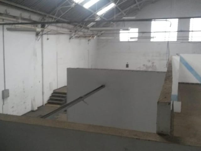Galpão / Barracão com 1080m², à venda, no bairro Vila Gumercindo em São Paulo
