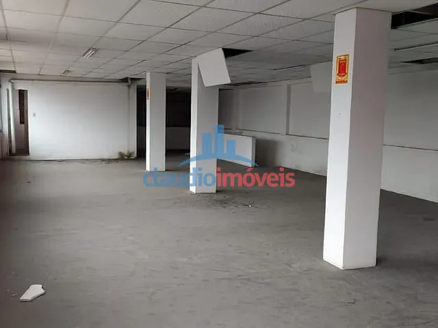 Galpão / Barracão com 513m², à venda, no bairro Saudade em Barra Mansa