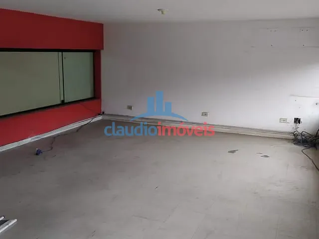 Galpão / Barracão com 513m², à venda, no bairro Saudade em Barra Mansa