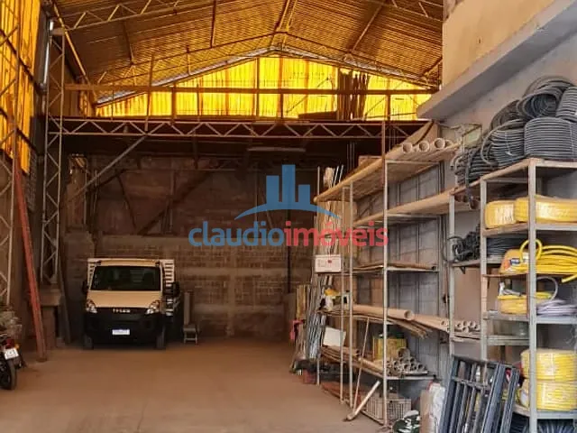 Galpão / Barracão para alugar, no bairro Ano Bom em Barra Mansa