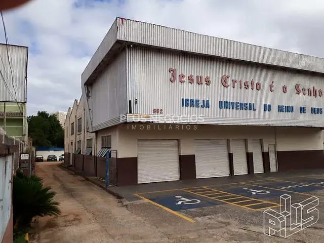 Galpão / Barracão com 3600m², à venda, no bairro Vila Helena em Sorocaba
