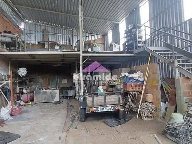 Galpão com 135m², à venda, no bairro Jardim Nova Detroit em São José Dos Campos