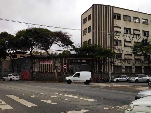 Terreno com 1200m², à venda ou para alugar, no bairro Cambuci em São Paulo