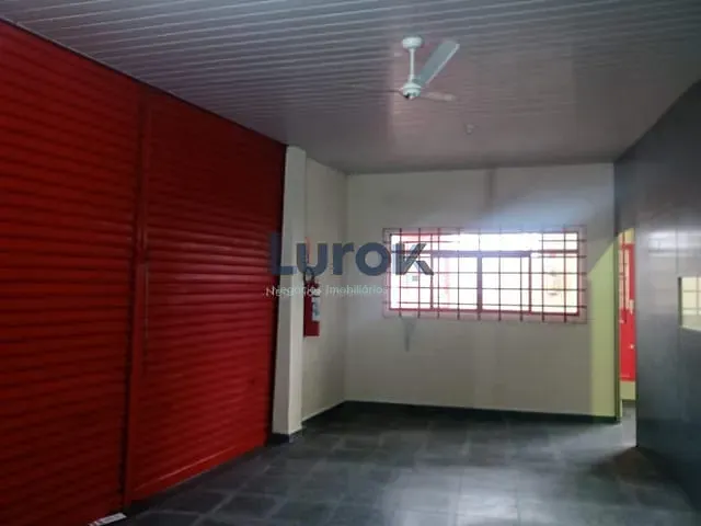 Galpão / Barracão com 100m², para alugar, no bairro Santa Rosa em Vinhedo