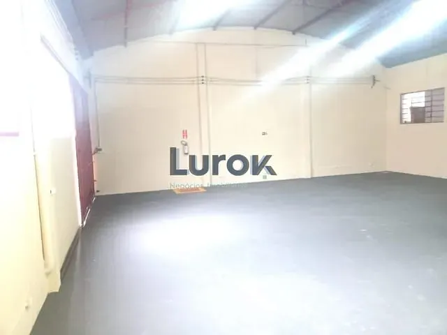 Galpão / Barracão com 100m², para alugar, no bairro Santa Rosa em Vinhedo