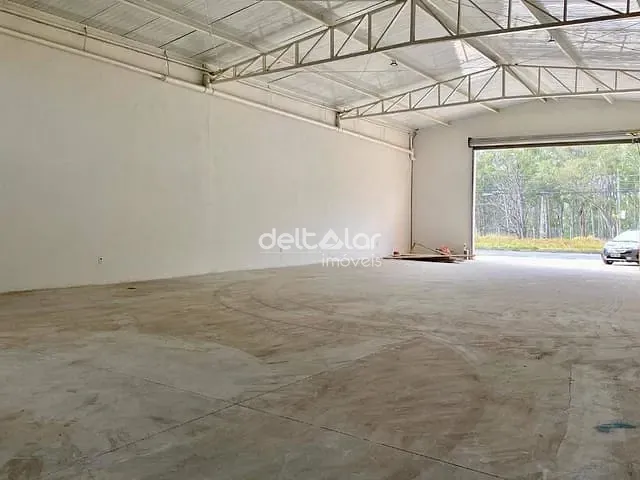 Galpão / Barracão com 360m², para alugar, no bairro Xangri-Lá em Contagem