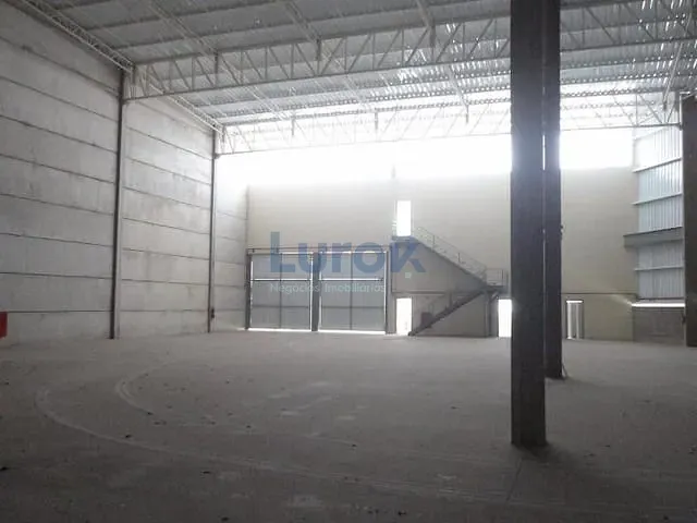 Galpão / Barracão com 2000m², para alugar, no bairro Jardim São Pedro em Hortolândia