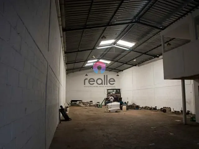 Galpão / Barracão com 460m², para alugar, no bairro Venda Nova em Belo Horizonte