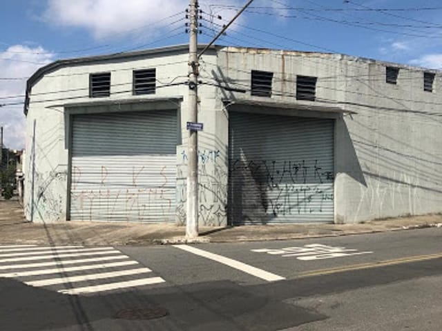 Foto do Galpão / Barracão - Galpão em Taboão - Diadema, SP 500metros quadrados, com escritório, banheiro, 2 portas automáticas p/ caminhões, todo plano, otima localização, pé direito alto | Mix Nascimento