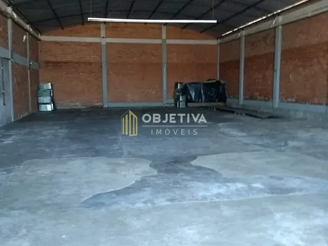 Galpão / Barracão com 250m², para alugar, no bairro São Jorge em Novo Hamburgo