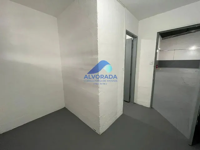 Galpão com 720m², para alugar, no bairro Jardim Imperial em São José Dos Campos