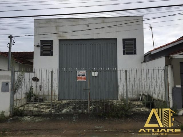 Galpão / Barracão com 108m², para alugar, no bairro São Geraldo em Pouso Alegre