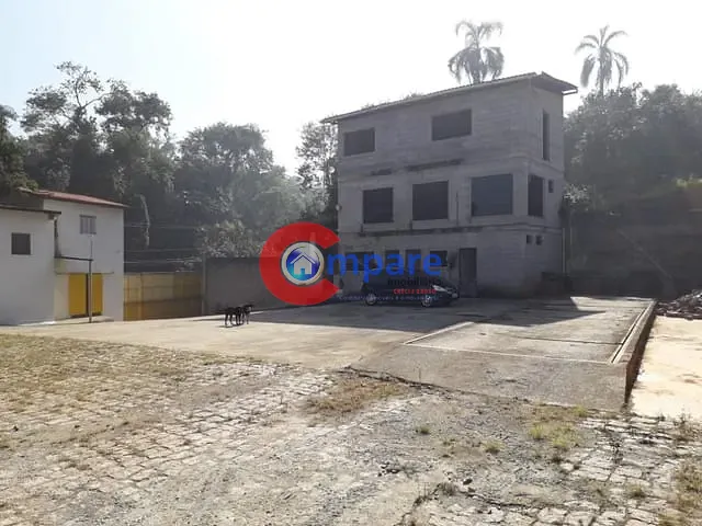 Galpão / Barracão com 2200m², para alugar, no bairro Veraneio Maracanã em Itaquaquecetuba