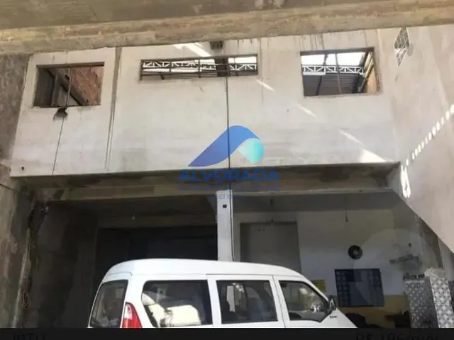 Galpão com 250m², à venda, no bairro Vila Antônio Augusto Luiz em Caçapava