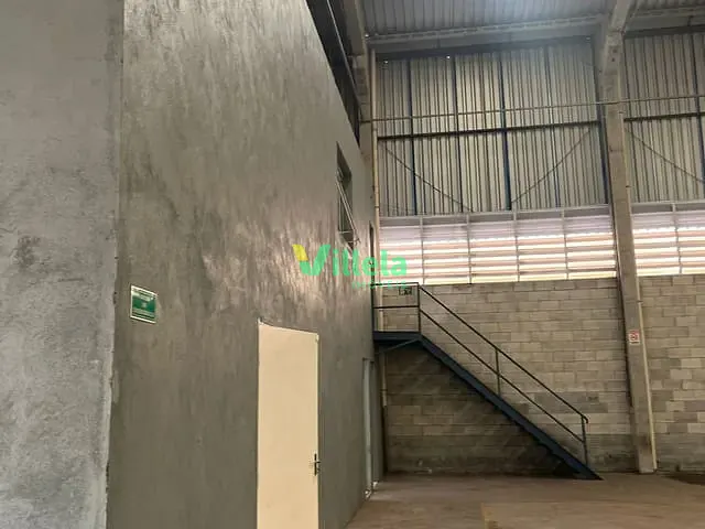 Galpão / Barracão com 2000m², para alugar, no bairro Una em Itaquaquecetuba