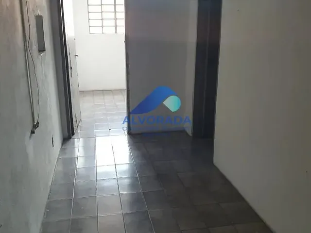 Galpão com 250m², à venda ou para alugar, no bairro Jardim Paulista em São José Dos Campos