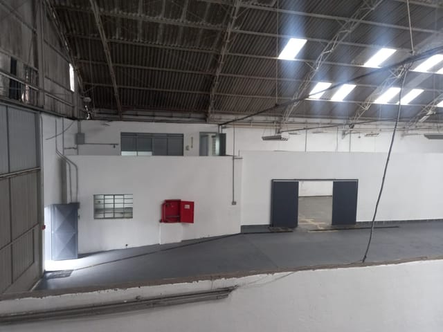 Galpão / Barracão com 1080m², à venda, no bairro Vila Gumercindo em São Paulo