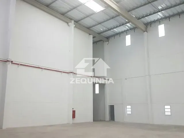 Galpão / Barracão com 1185m², para alugar, no bairro Centro em Vargem Grande Paulista