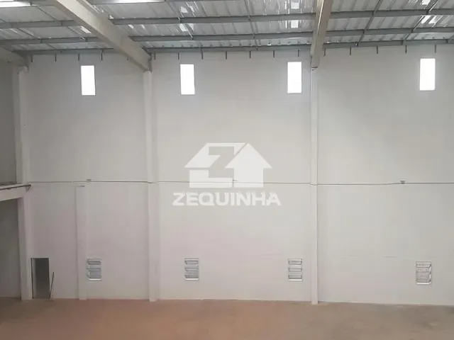 Galpão / Barracão com 1185m², para alugar, no bairro Centro em Vargem Grande Paulista