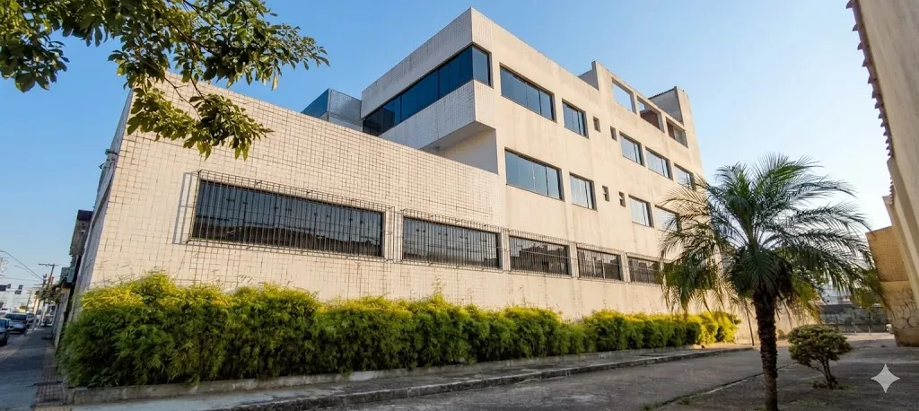 Galpão comercial para venda em Rudge Ramos, 674m²
