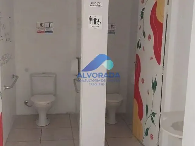 Galpão com 300m², para alugar, no bairro Jardim San Marino em São José Dos Campos