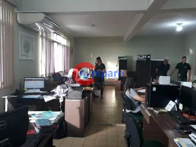 Galpão / Barracão com 900m², à venda, no bairro Vila Augusta em Guarulhos