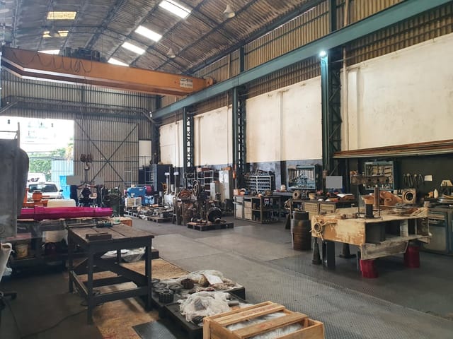 Foto do Galpão / Barracão - Excelente Galpão comercial no bairro Tatuapé com área de 1459m² e ponte rolante para 16ton , situado na zona leste de São Paulo - SP | Thiago Imóveis