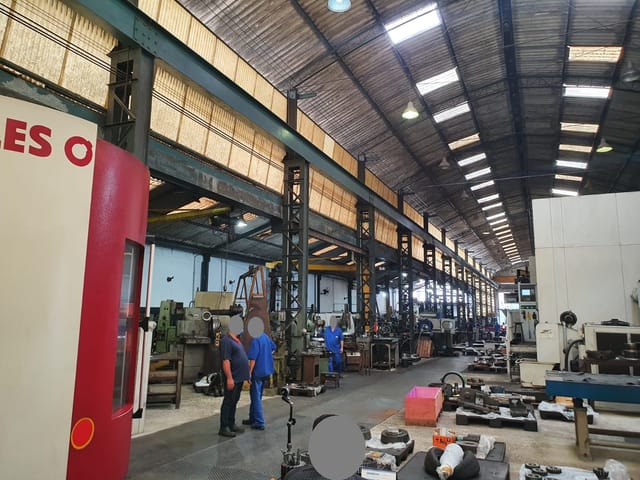 Foto do Galpão / Barracão - Excelente Galpão comercial no bairro Tatuapé com área de 1459m² e ponte rolante para 16ton , situado na zona leste de São Paulo - SP | Thiago Imóveis