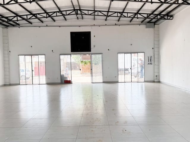 Foto do Galpão - Galpão comercial para venda em Parque São Jorge, 324m² | Lares e Andares Imóveis