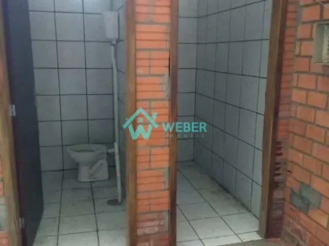 Prédio com 330m², à venda ou para alugar, no bairro São Jorge em Novo Hamburgo