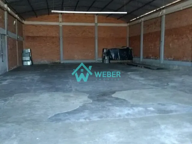 Galpão com 330m², à venda ou para alugar, no bairro São Jorge em Novo Hamburgo