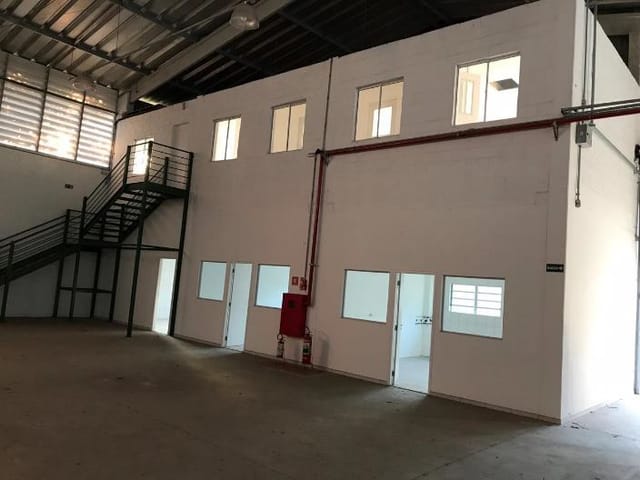 Foto do Galpão / Barracão - Galpão industrial, 800 m2, amplo, com área de escritório, bem localizado em Jardim Leda (Fazendinha), Santana de Parnaíba - SP | Davantage consultoria imobiliária