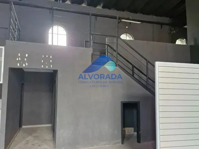 Galpão com 2400m², para alugar, no bairro Chácaras Reunidas em São José Dos Campos