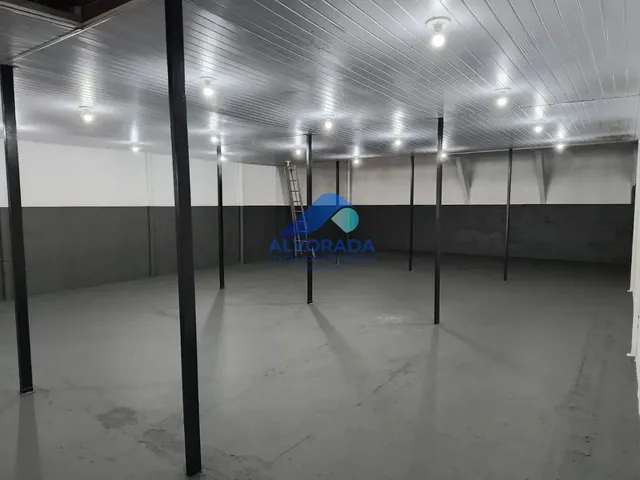Galpão com 10m², para alugar, no bairro Vila Nair em São José Dos Campos