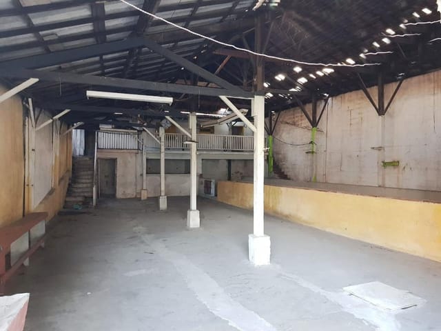 Galpão / Barracão com 320m², à venda, no bairro Vila Antonina em São Paulo