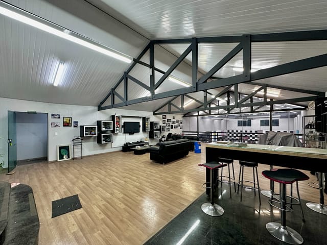 Foto do Galpão - Galpão comercial para venda em Santo Amaro, 630m² | Lares e Andares Imóveis