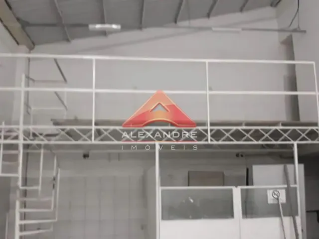 Galpão com 300m², à venda, no bairro Jardim San Marino em São José Dos Campos