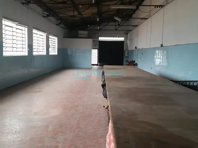 Galpão / Barracão com 600m², à venda, no bairro Vila Mangalot em São Paulo