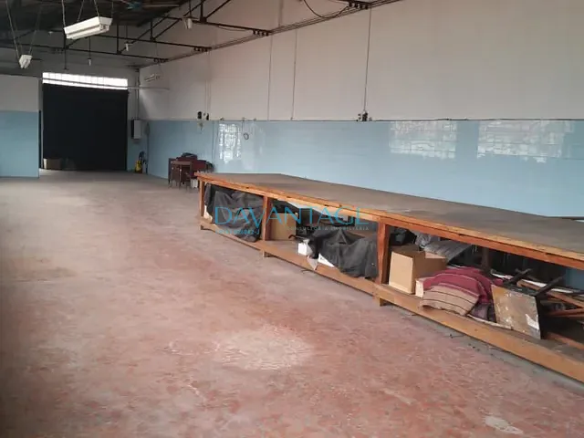 Galpão / Barracão com 600m², à venda, no bairro Vila Mangalot em São Paulo