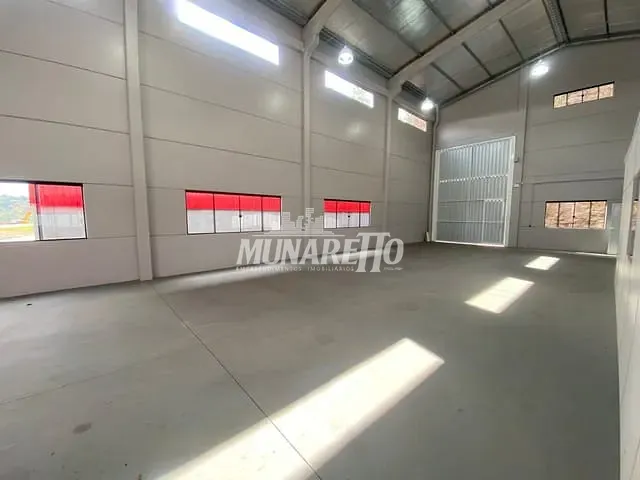 Galpão / Barracão com 306m², para alugar, no bairro Colinas em Concórdia