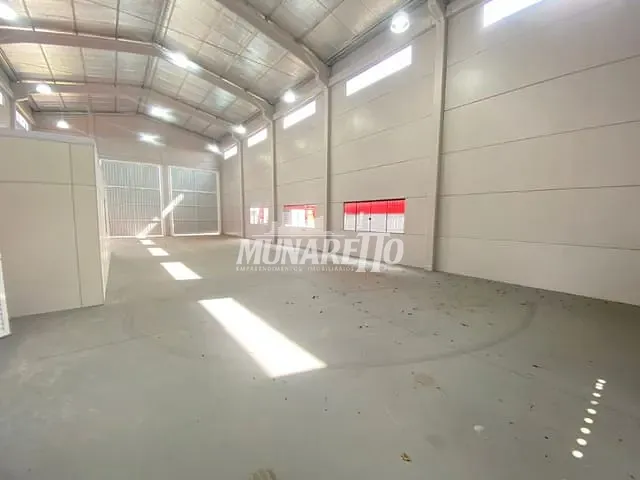 Galpão / Barracão com 306m², para alugar, no bairro Colinas em Concórdia