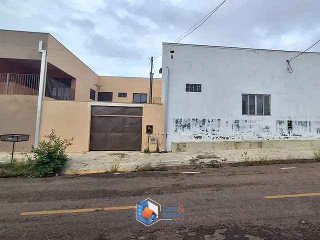 Galpão com 337m², à venda, no bairro Centro em Rondonópolis