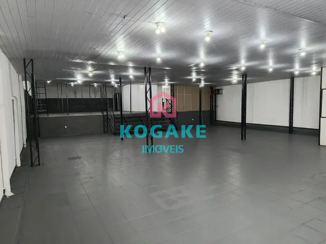Galpão com 365m², para alugar, no bairro Jardim São Dimas em São José Dos Campos