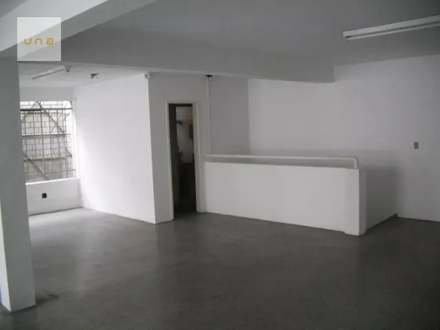 Galpão com 1012m², à venda, no bairro Cristo Rei em Curitiba