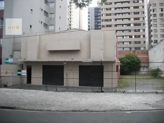 Galpão com 1012m², à venda, no bairro Cristo Rei em Curitiba