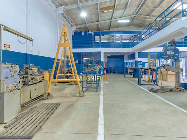 Galpão com 2080m², à venda, no bairro Parque da Fonte em São José Dos Pinhais
