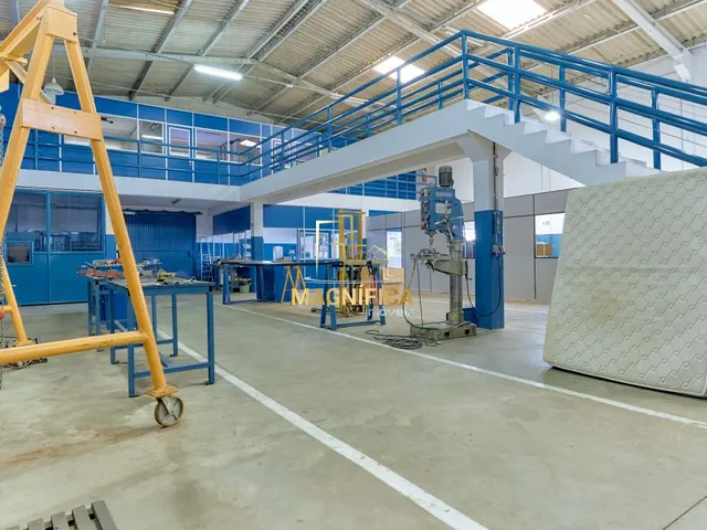 Galpão com 2080m², à venda, no bairro Parque da Fonte em São José Dos Pinhais