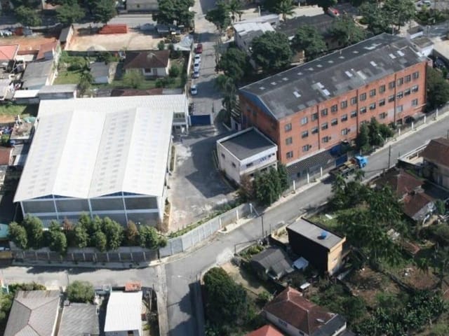 Galpão / Barracão com 9563m², à venda ou para alugar, no bairro Vila Louro em Embu-Guaçu