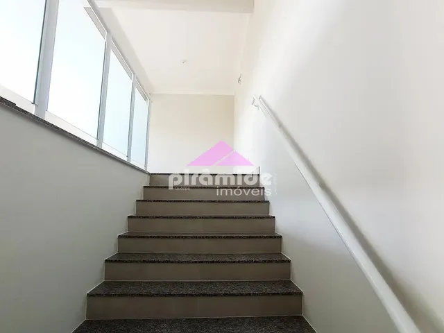 Galpão com 10m², à venda ou para alugar, no bairro Jardim Aeroporto em São José Dos Campos