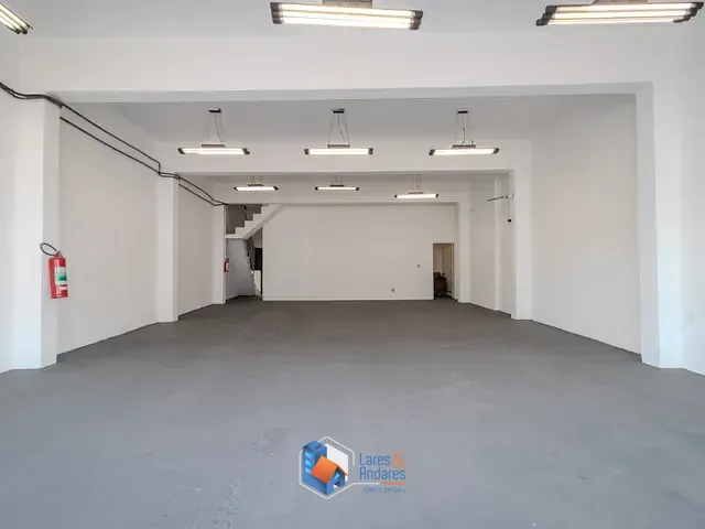 Galpão com 315m², à venda, no bairro São João Clímaco em São Paulo